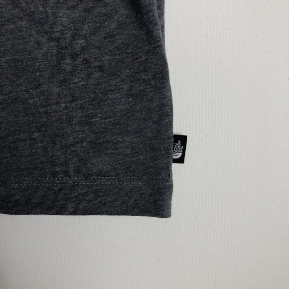 The North Face Grey T-shirt  Plain C140 - Picture 4 of 4